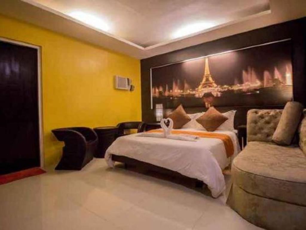 The Red Palm Suites And Restaurant Butuan City Eksteriør bilde