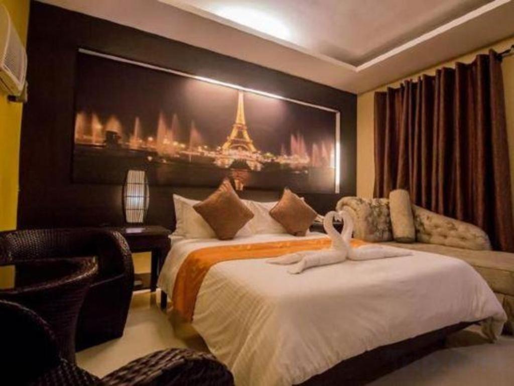 The Red Palm Suites And Restaurant Butuan City Eksteriør bilde